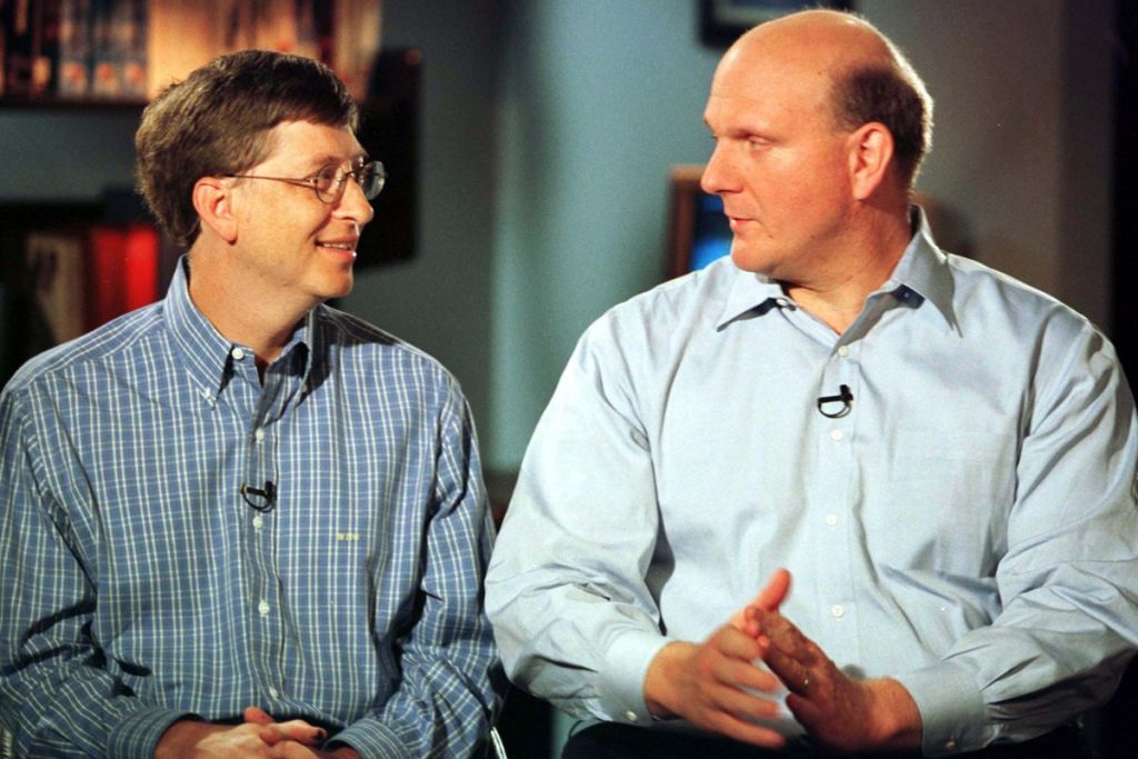 V roce 1980 se Bill Gates vzdal 8,75% podílu ve společnosti Microsoft, aby podepsal smlouvu se svým přítelem: dnes je Steve Ballmer bohatší než Gates